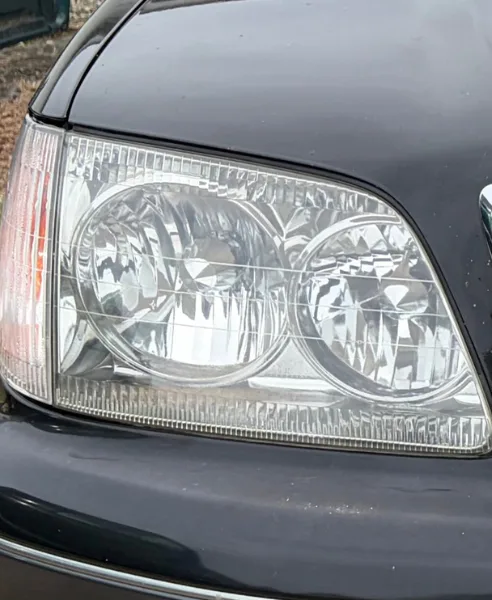 Dark sedan headlight, our own work, after restoration