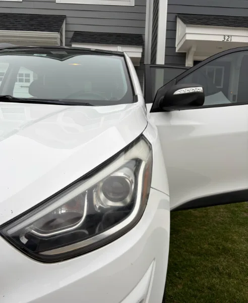 White Hyundai Tucson headlight, our own work, after restoration