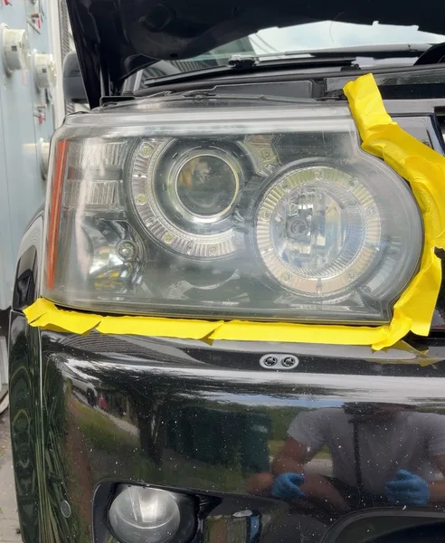 Range Rover headlight in Stow, Massachusetts, before restoration